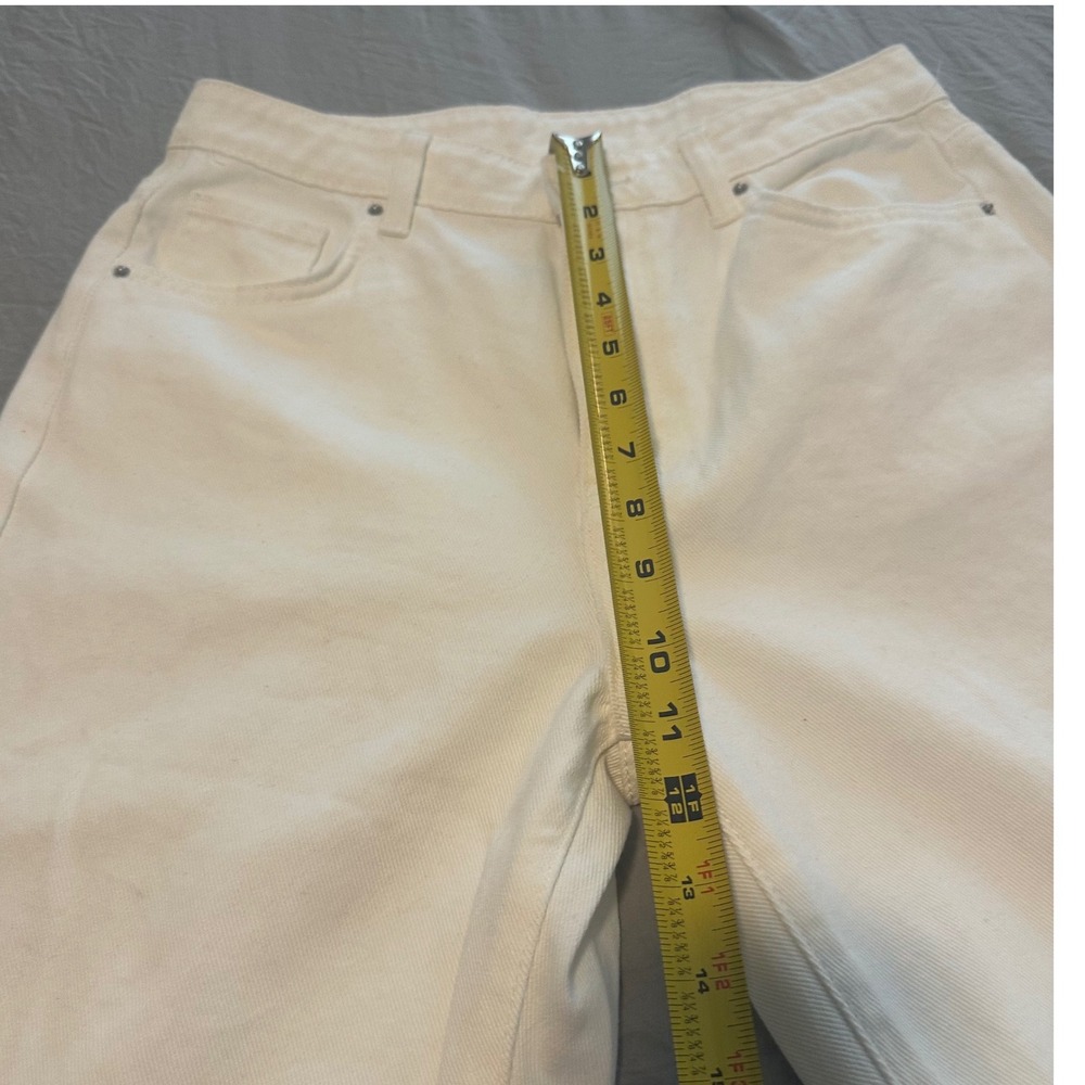 Womens White High Waisted Wide Leg Distressed Raw Hem Jeans size 6 - Picture 4 of 8